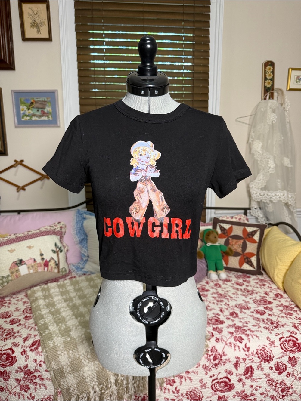 Black 'Cowgirl' Graphic Crop Tee
